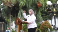 Bunda-Lis-Serahkan-1.818-SK-PPPK-Paruh-Waktu-Tetap-Dapat-NIP-dan-Hak-Dasar-ASN-3-768x456